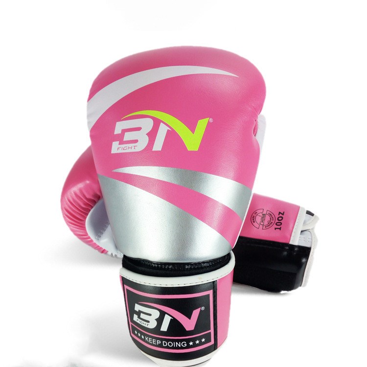 Fighting Muay Thai training punching gloves